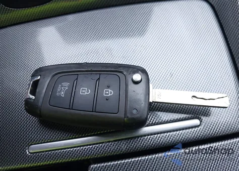 2023 Hyundai Santa Fe Se from USA, damaged, VIN 5NMS14AJXPH647861